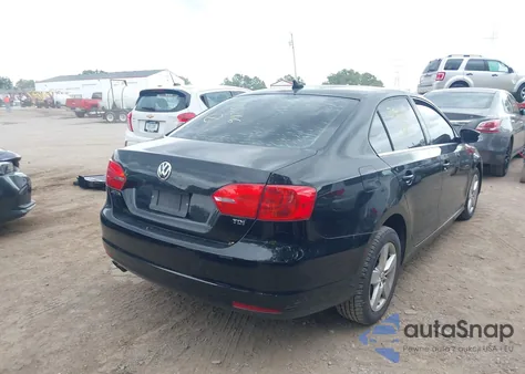 2011 Volkswagen Jetta 2.0L Tdi from USA, damaged, VIN 3VWLL7AJ4BM108266